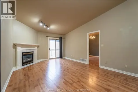 8 Mcintosh Avenue Chatham ON N7M 6M1