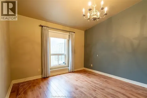 8 Mcintosh Avenue Chatham ON N7M 6M1