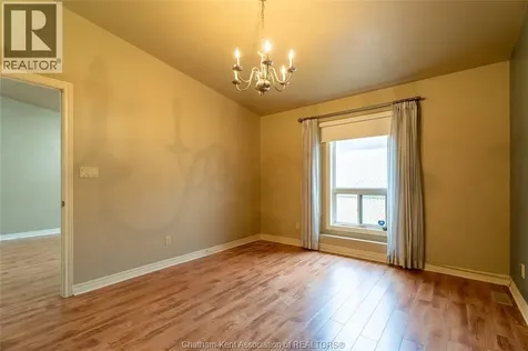 8 Mcintosh Avenue Chatham ON N7M 6M1