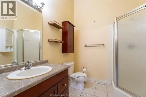 8 Mcintosh Avenue Chatham ON N7M 6M1