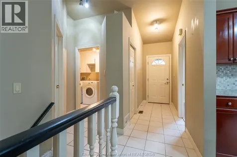 8 Mcintosh Avenue Chatham ON N7M 6M1