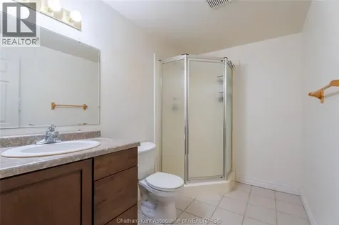 8 Mcintosh Avenue Chatham ON N7M 6M1