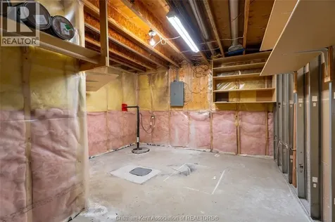 8 Mcintosh Avenue Chatham ON N7M 6M1