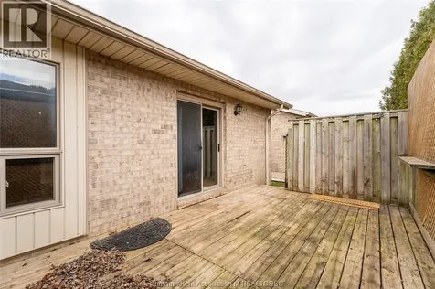 8 Mcintosh Avenue Chatham ON N7M 6M1