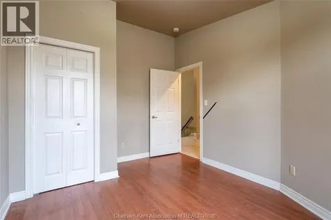 8 Mcintosh Avenue Chatham ON N7M 6M1