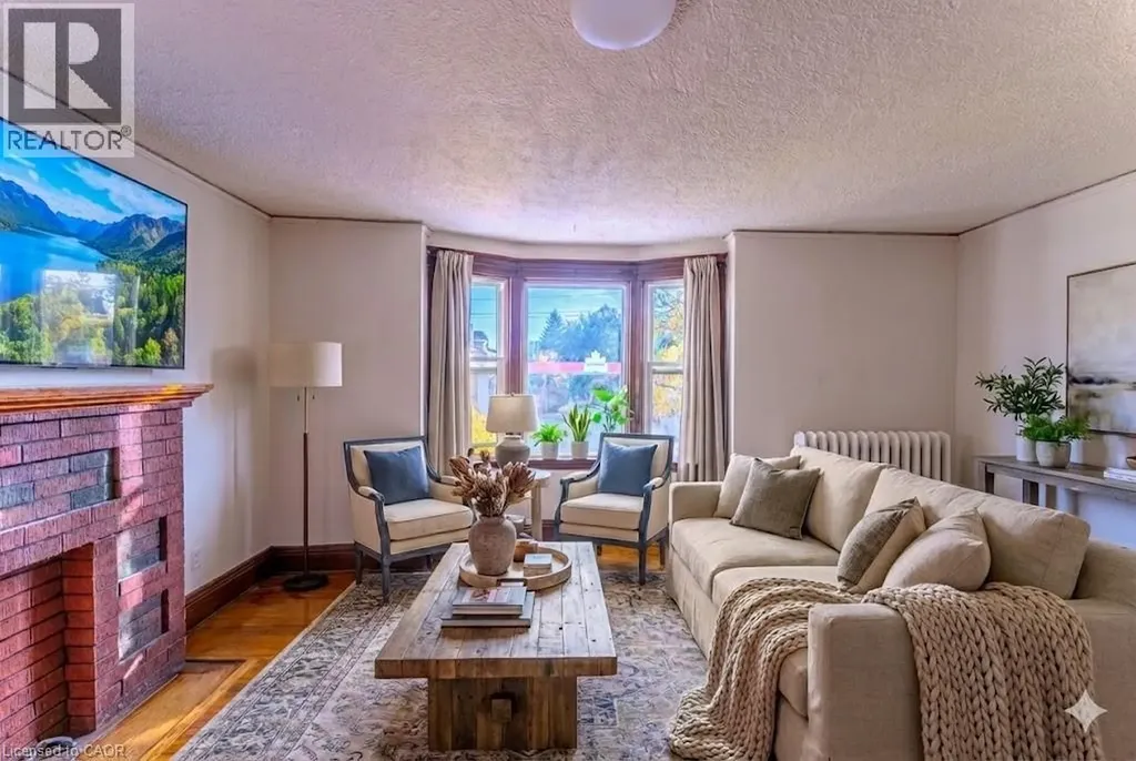 1369 Main Street East Hamilton ON L8K 1B8