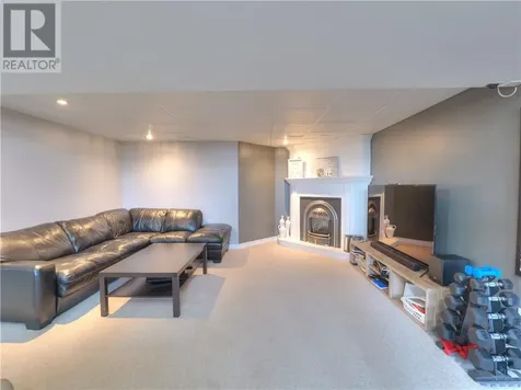 4343 Chateau Crescent Hanmer ON P3P 1Y6