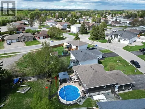4343 Chateau Crescent Hanmer ON P3P 1Y6