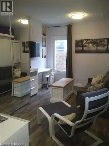250 King Street West Hamilton ON L8P 1A9