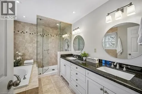 1053 Old Oak Drive Oakville ON L6M 3K5
