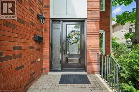 1053 Old Oak Drive Oakville ON L6M 3K5