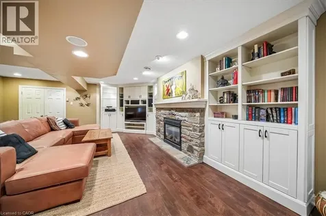 1053 Old Oak Drive Oakville ON L6M 3K5