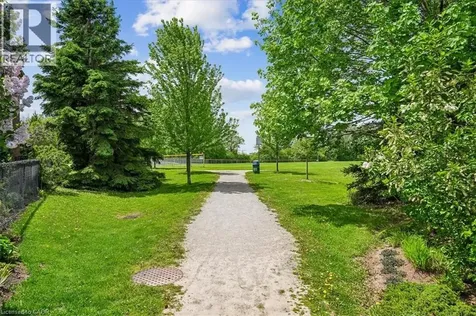 1053 Old Oak Drive Oakville ON L6M 3K5