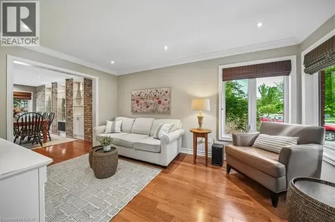 1053 Old Oak Drive Oakville ON L6M 3K5