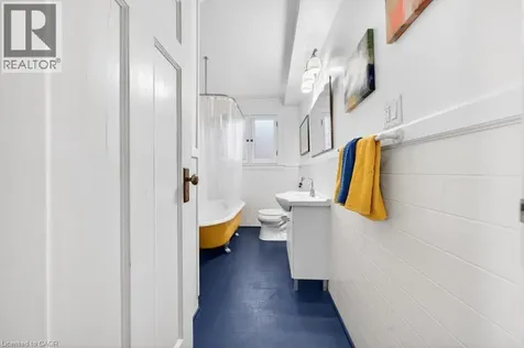 35 Burris Street Hamilton ON L8M 2J1