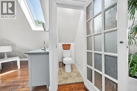 35 Burris Street Hamilton ON L8M 2J1