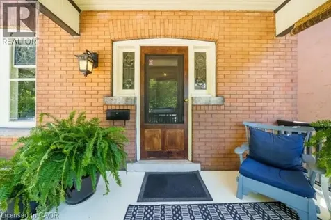 35 Burris Street Hamilton ON L8M 2J1