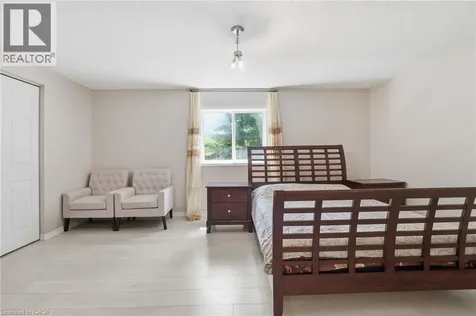10 Fallowfield Drive Kitchener ON N2C 0A4