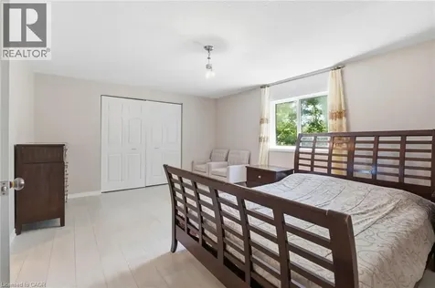 10 Fallowfield Drive Kitchener ON N2C 0A4