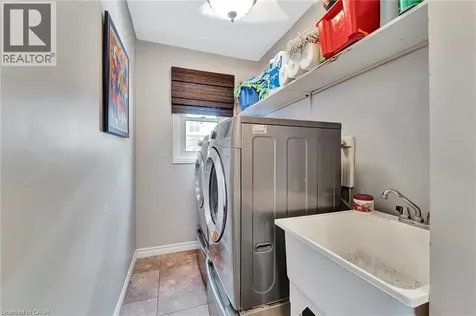 52 Beckett Drive Brantford ON N3T 6G2