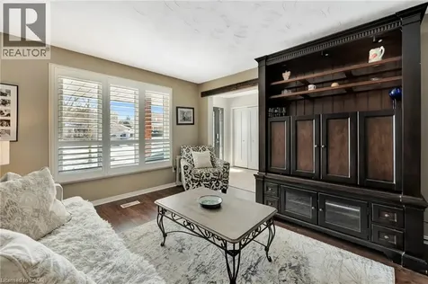 52 Beckett Drive Brantford ON N3T 6G2