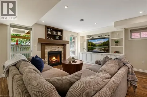 5372 Cachet Crescent Burlington ON L7L 7N6