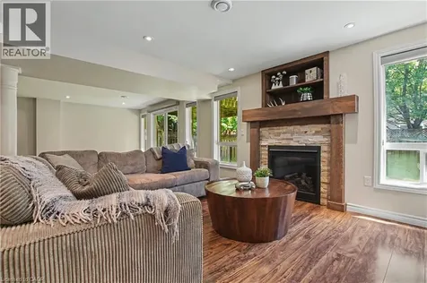 5372 Cachet Crescent Burlington ON L7L 7N6