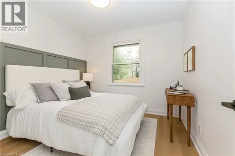 487 East 37th Street Hamilton ON L8V 4C1