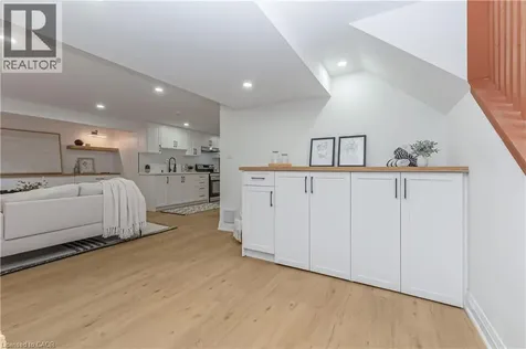 487 East 37th Street Hamilton ON L8V 4C1