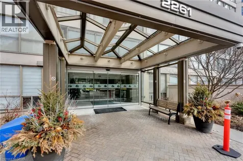 2261 Lakeshore Boulevard West Toronto ON M8V 3X1
