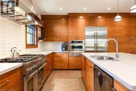 5316 Drenkelly Court Mississauga ON L5M 2H4