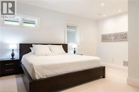 5316 Drenkelly Court Mississauga ON L5M 2H4