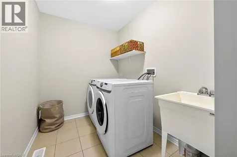 20 Armes Street Hamilton ON L0R 1C0