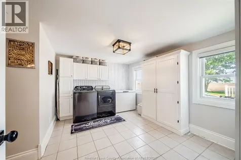 829 County Road 14 Leamington ON N8H 3V8