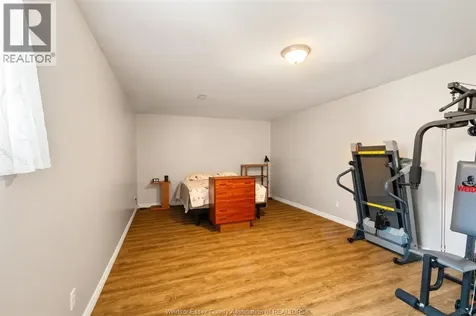 8020 Gardiner Crescent Mcgregor ON N0R 1J0