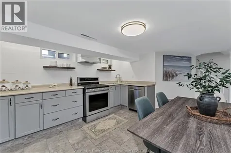 2695 Sierra Drive Windsor ON N9E 2Y9