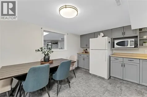 2695 Sierra Drive Windsor ON N9E 2Y9