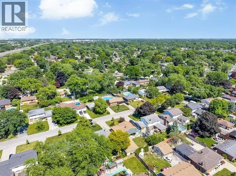 2695 Sierra Drive Windsor ON N9E 2Y9