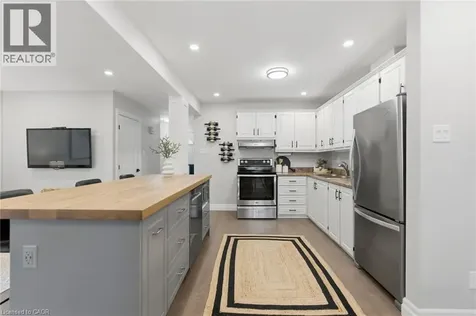 481 Woodview Road Burlington ON L7N 2Z9