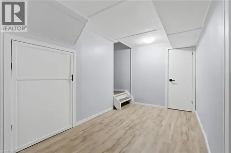 481 Woodview Road Burlington ON L7N 2Z9