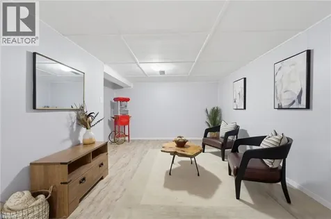 481 Woodview Road Burlington ON L7N 2Z9
