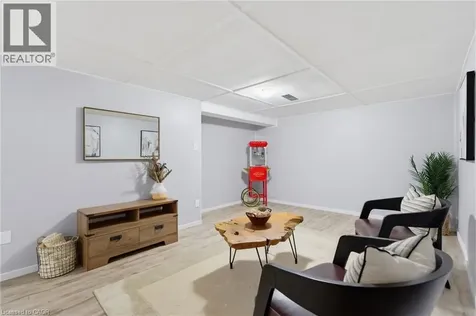 481 Woodview Road Burlington ON L7N 2Z9
