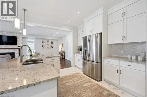 72 Elmbank Trail Kitchener ON N2R 0H1
