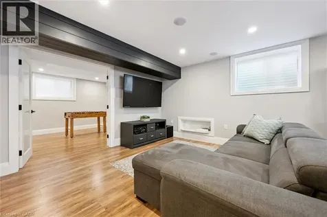 72 Elmbank Trail Kitchener ON N2R 0H1