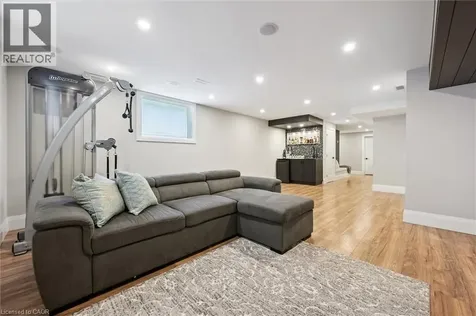 72 Elmbank Trail Kitchener ON N2R 0H1
