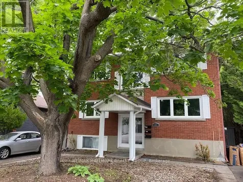 657 Golden Avenue Ottawa ON K2A 2G3