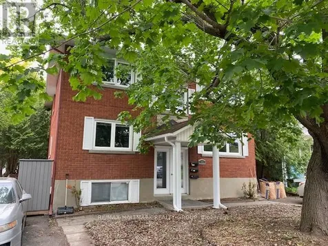 657 Golden Avenue Ottawa ON K2A 2G3