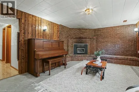 363 Roselawn Place Waterloo ON N2L 5P1