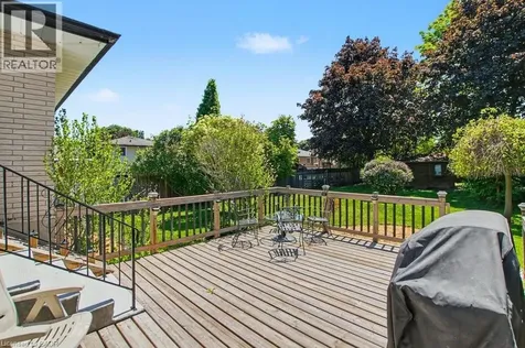 363 Roselawn Place Waterloo ON N2L 5P1