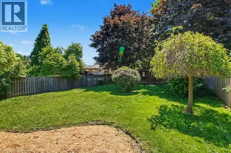 363 Roselawn Place Waterloo ON N2L 5P1
